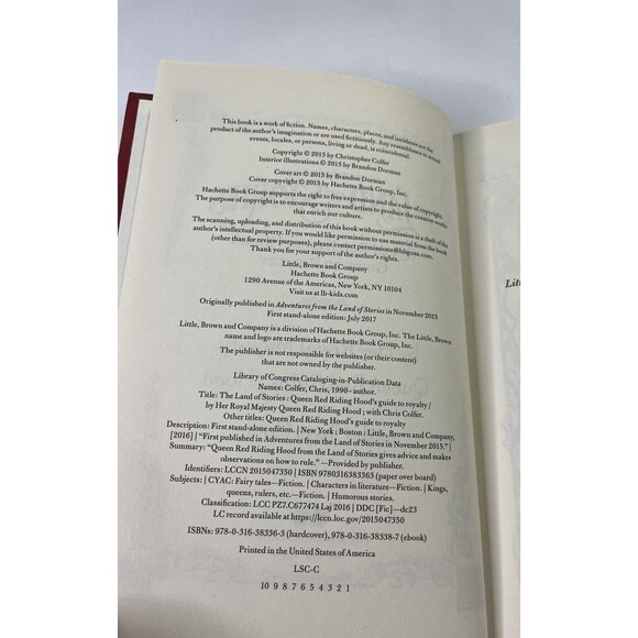 Adventures from the Land of Stories: Queen Red Riding Hoods Guide to Royalty - Picture 9 of 10